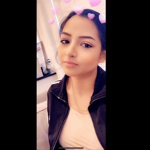 Meet your posher, Brianna